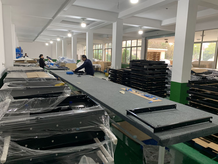 组装车间 - 量维钣金工厂环境
